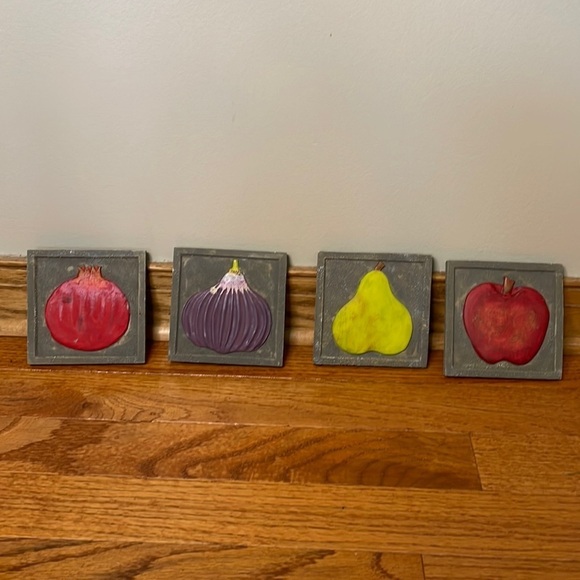 (4) Rustic Fruit Coasters Farmhouse Kitchen Decor  Country Style Drink Coasters - Picture 1 of 8